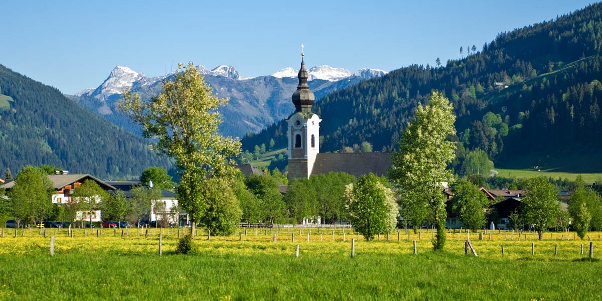 altenmarkt-zauchensee-tourismus_landschaft_ort_natur_aussicht_kirche